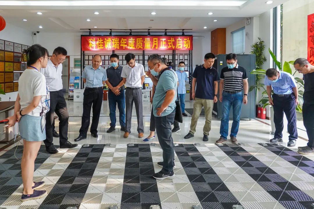 熱烈歡迎昆山安防協(xié)會(huì)技防專家來我司交流座談(圖2)